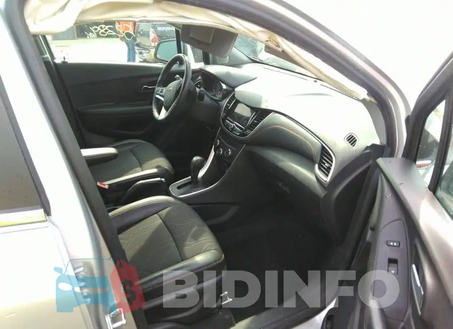 KL7CJLSB1KB885209 Photo# 5
