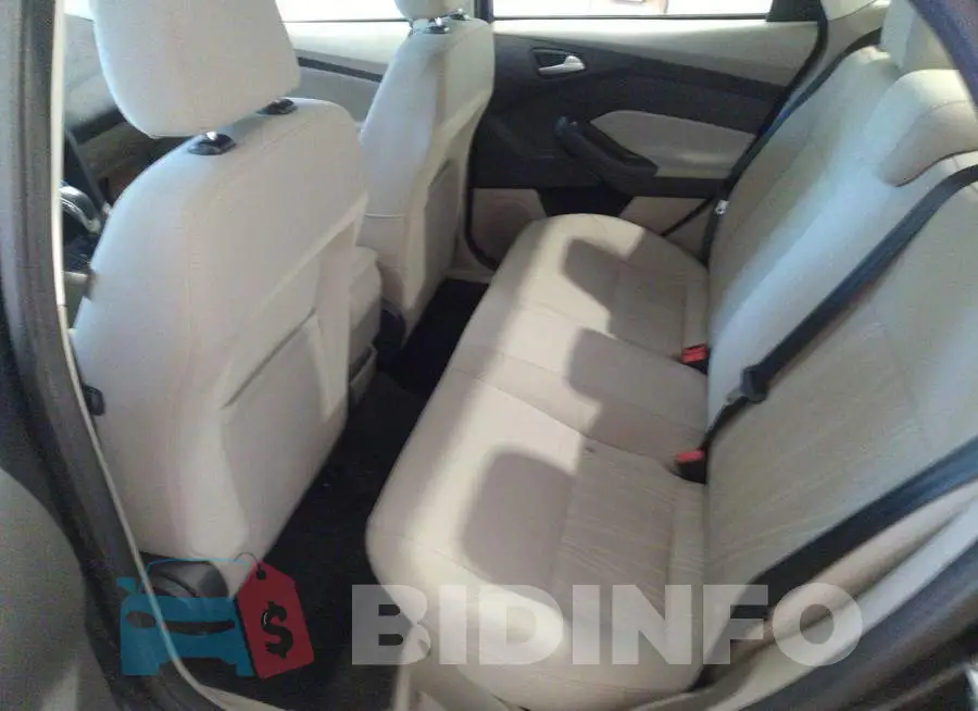1FADP3F20FL349793 Photo# 8