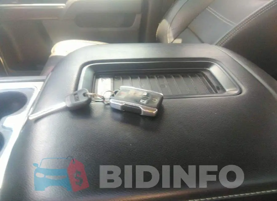 3GTU2PECXJG185484 Photo# 11