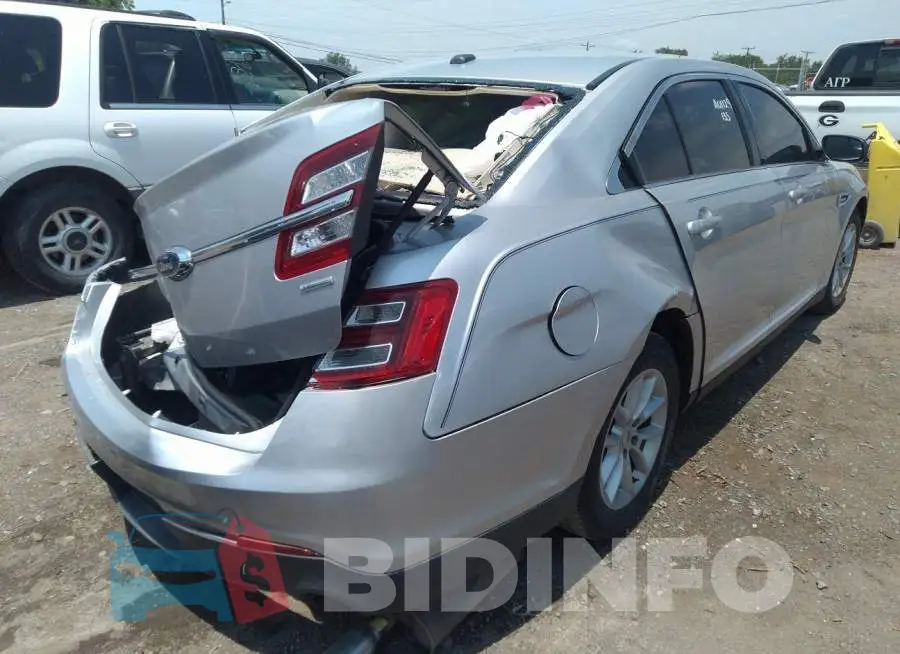 1FAHP2D90FG126447 Photo# 4