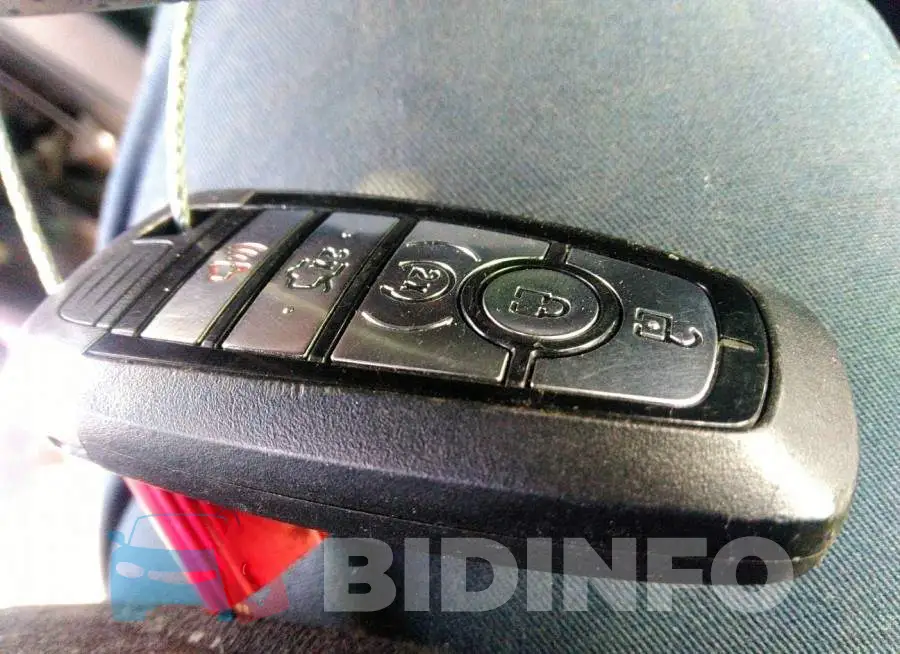 2FMPK4AP3KBB69857 Photo# 11