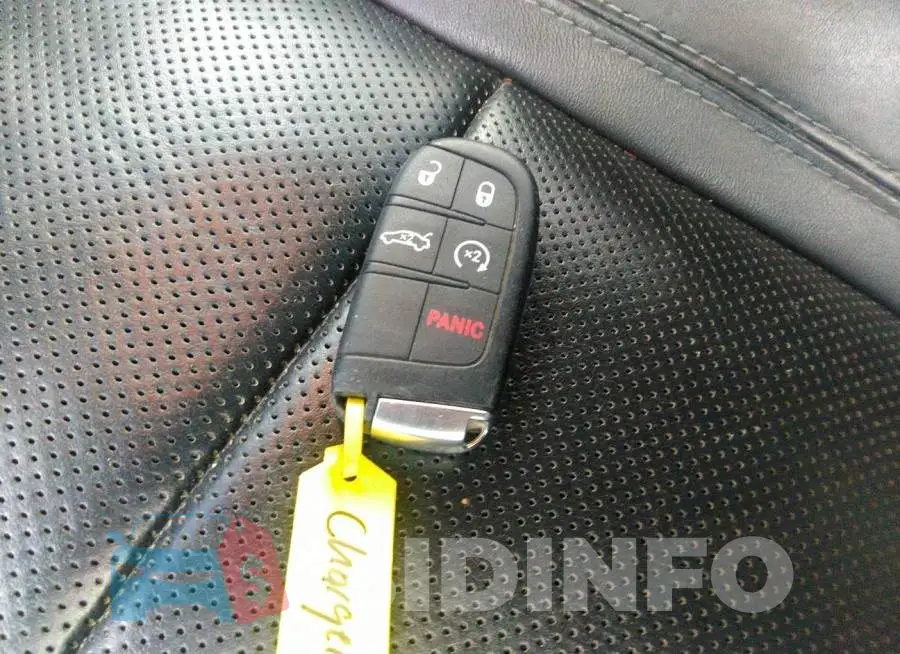 2C3CDXJG6FH746080 Photo# 11