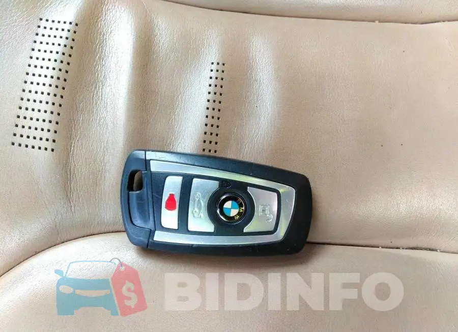 WBS8M9C58GP967033 Photo# 11