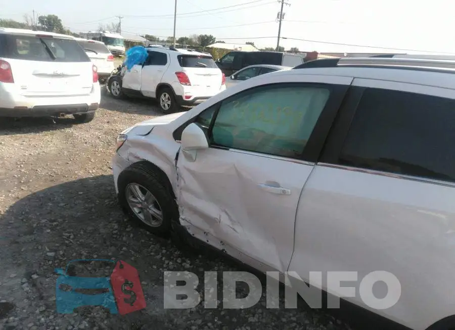 3GNCJPSB4LL209077 Photo# 6