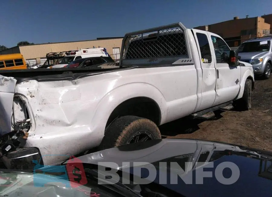 1FT7X2BT1FEC32907 Photo# 4