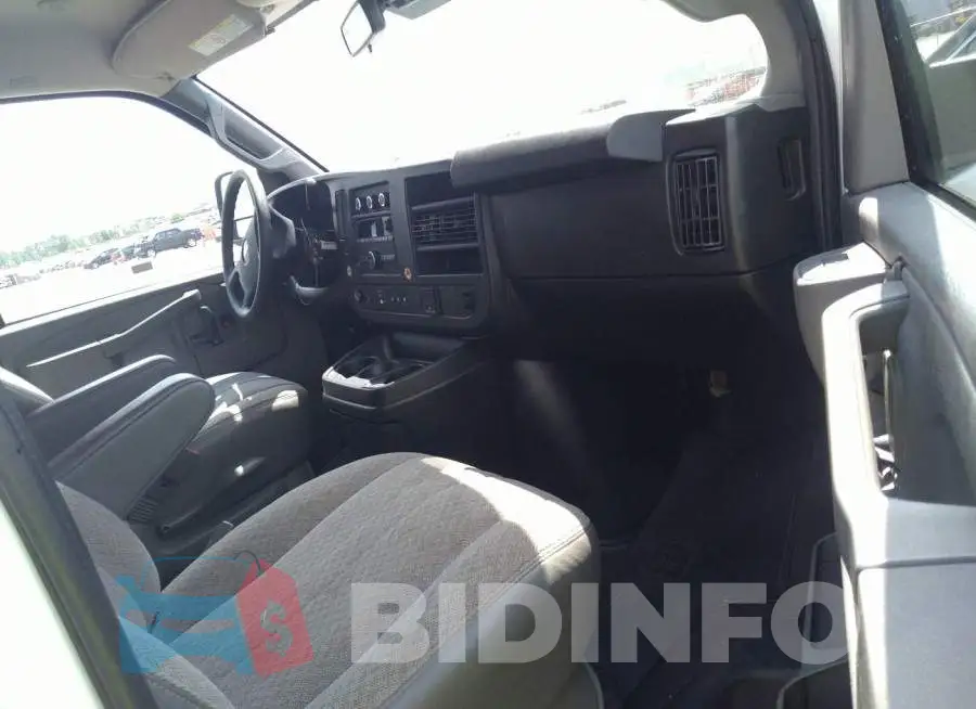 1GAZGPFG9L1185396 Photo# 5