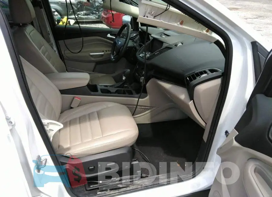 1FMCU0JD2HUD16096 Photo# 5