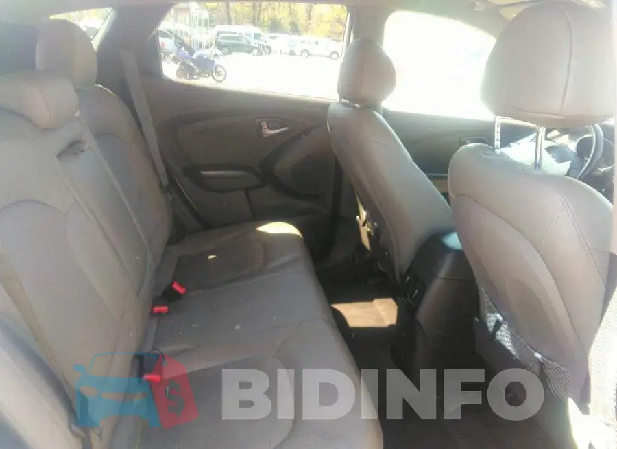 KM8JU3AG7FU014061 Photo# 8