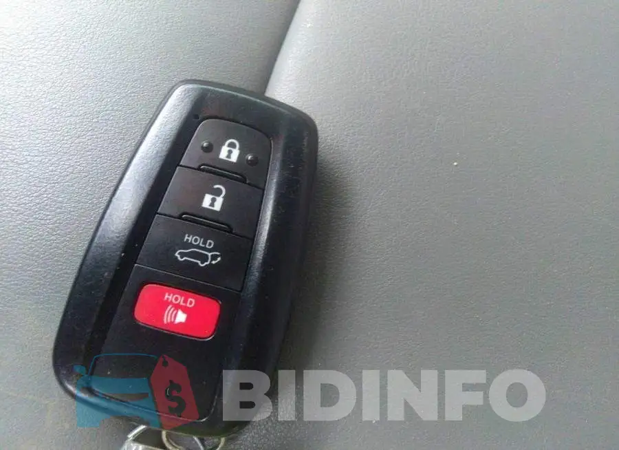 2T3C1RFV4KW019635 Photo# 11