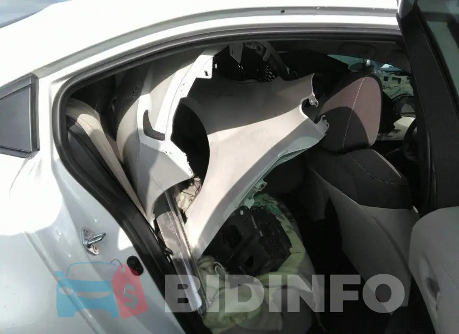 5YFEPMAE4NP282644 Photo# 8