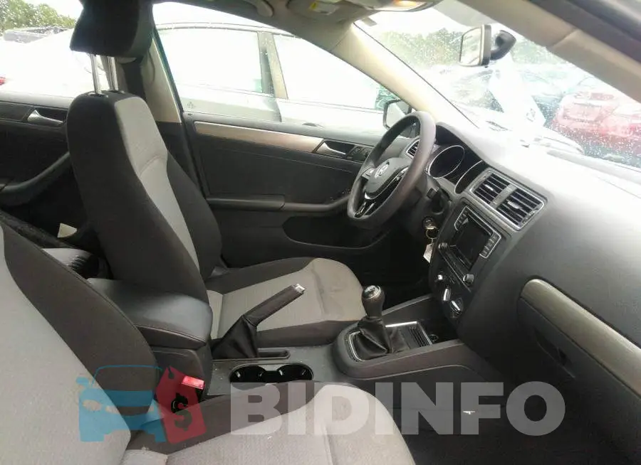 3VW167AJ8HM217899 Photo# 5
