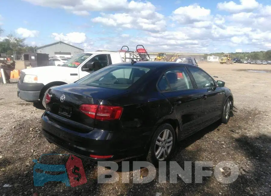 3VW2K7AJ5FM353047 Photo# 4