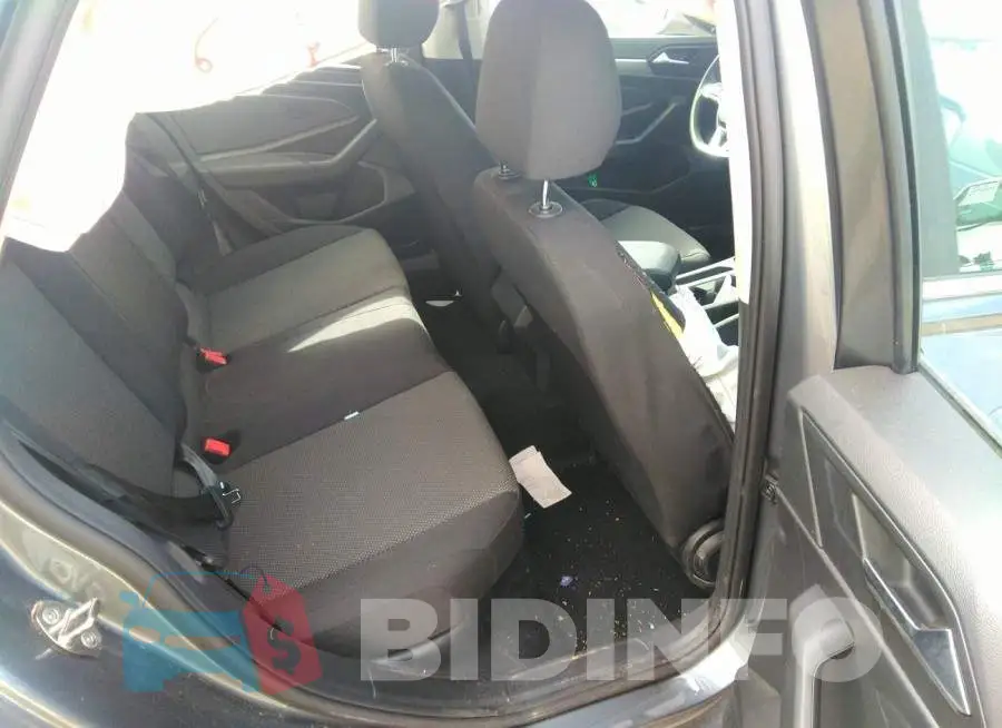 3VWC57BU3MM006138 Photo# 8