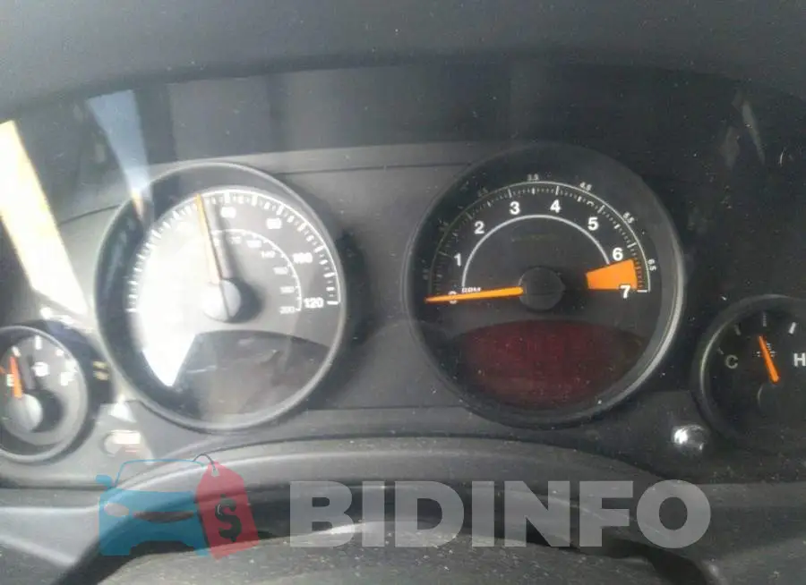 1C4NJPBB7GD649050 Photo# 7