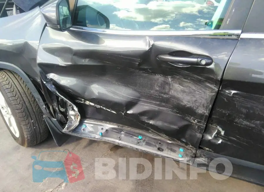 1C4PJLCB7HW610013 Photo# 6