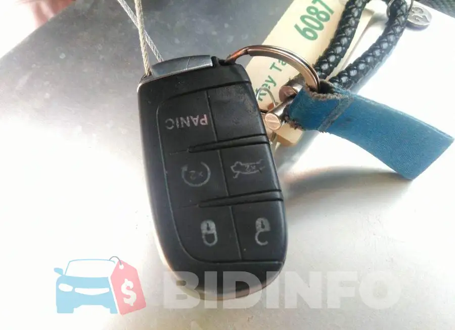 2C3CDXBG7FH812876 Photo# 11