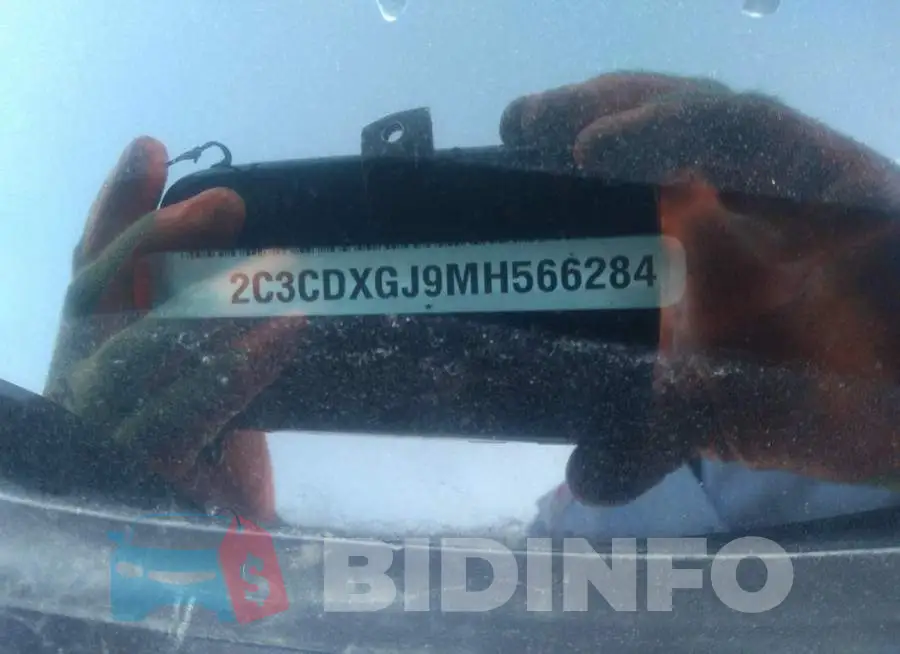 2C3CDXGJ9MH566284 Photo# 9