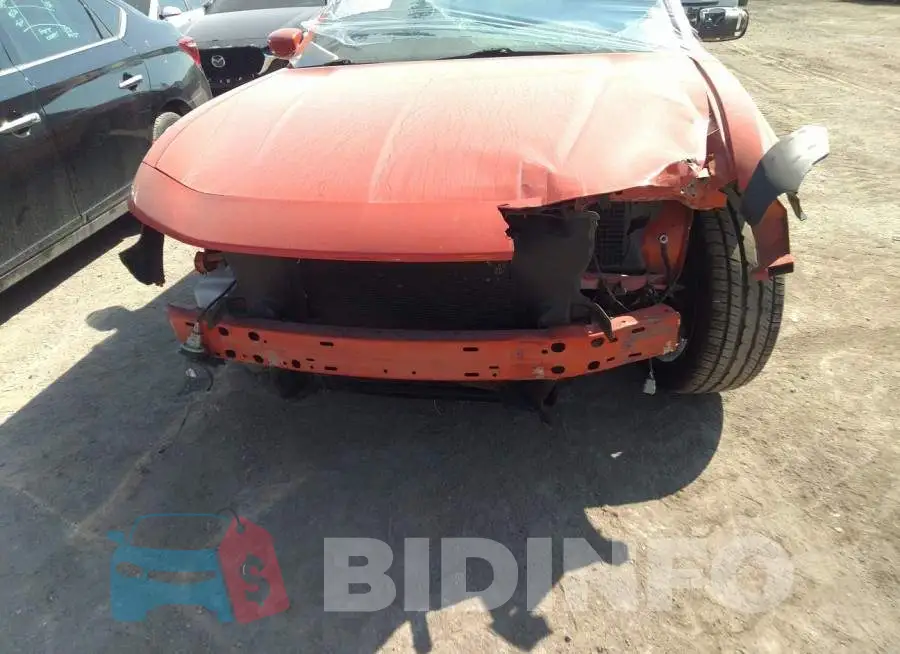 2C3CDXHG4JH186526 Photo# 6