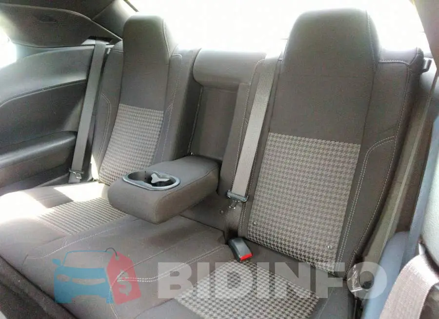 2C3CDZAGXKH669817 Photo# 8