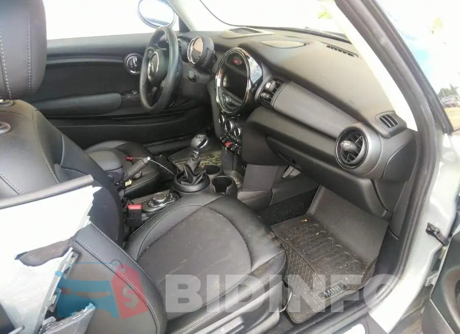 WMWXP5C5XJ3C65099 Photo# 5