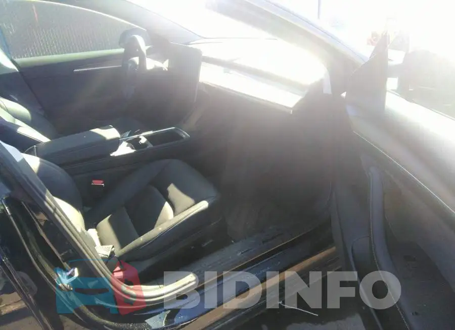 5YJ3E1EB6NF184027 Photo# 5