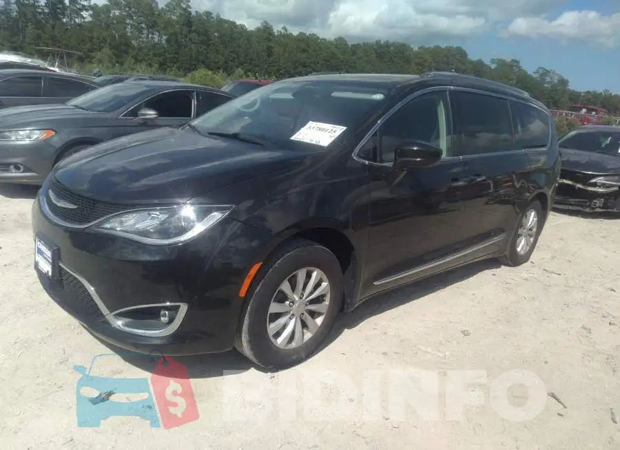 2C4RC1BG8JR252892 Photo# 2