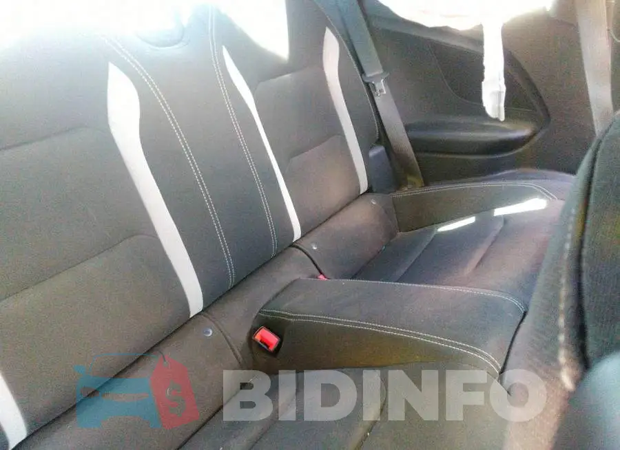 1G1FB1RS6J0136982 Photo# 8