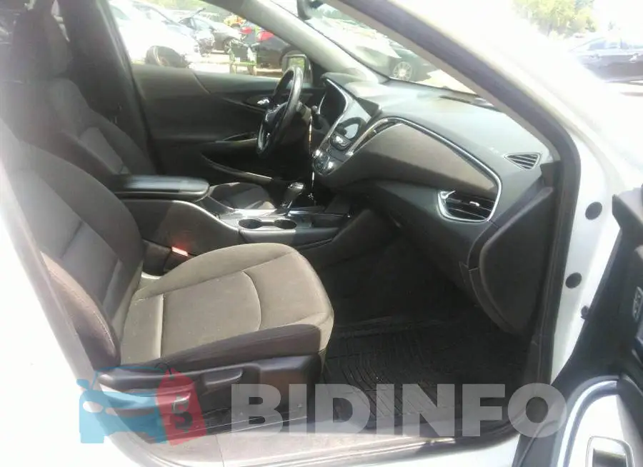 1G1ZD5ST9JF170137 Photo# 5