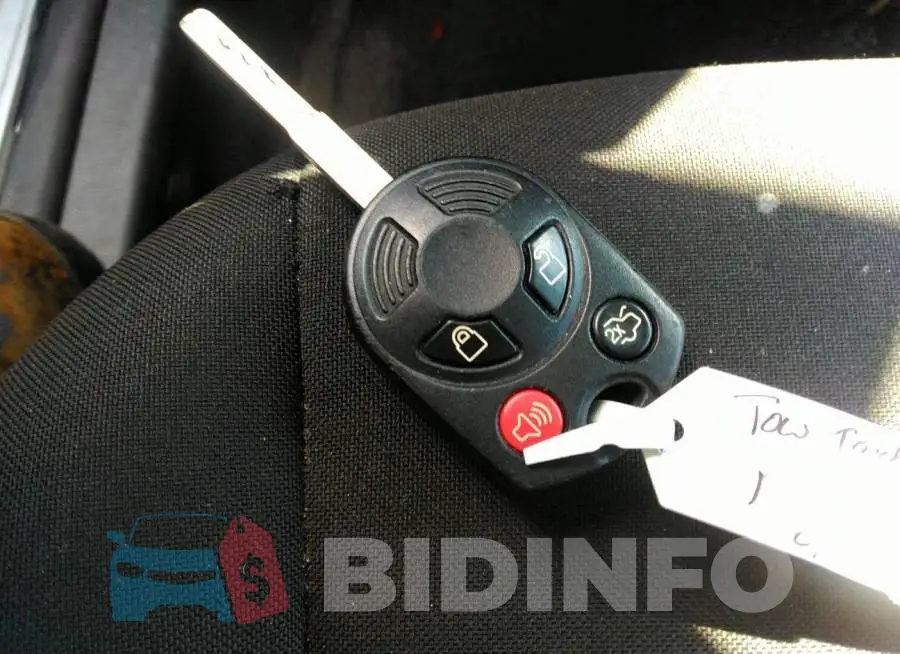 1FADP3E22FL380917 Photo# 11