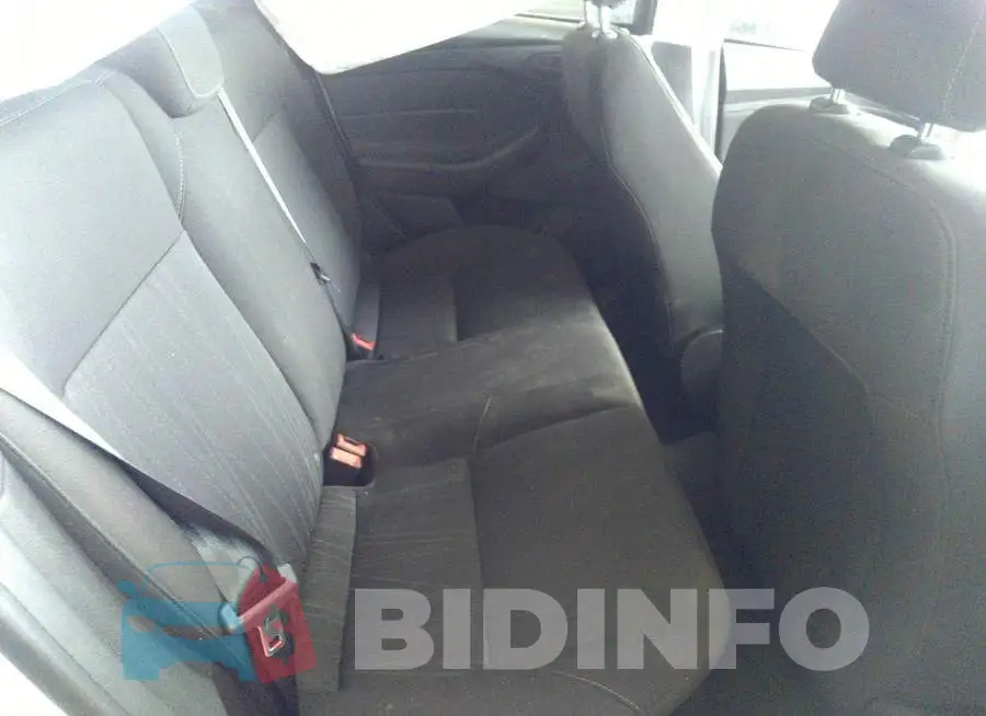 1FADP3E25GL233900 Photo# 8