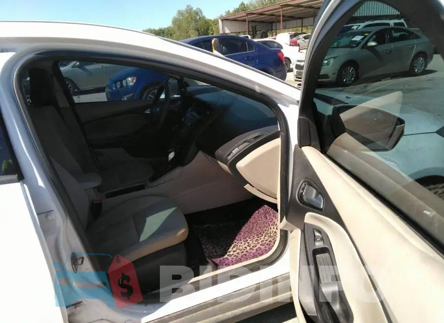 1FADP3F28GL222551 Photo# 5