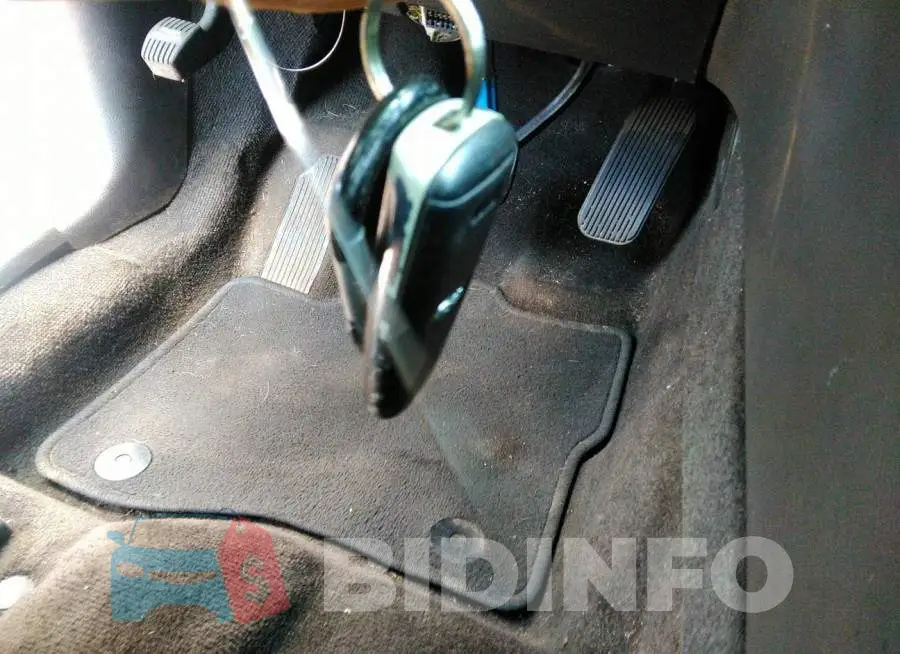 1FAHP2F81FG117552 Photo# 11