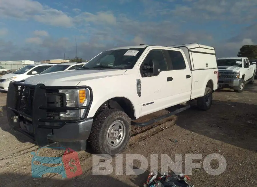 1FT7W2BT2HED16885 Photo# 2