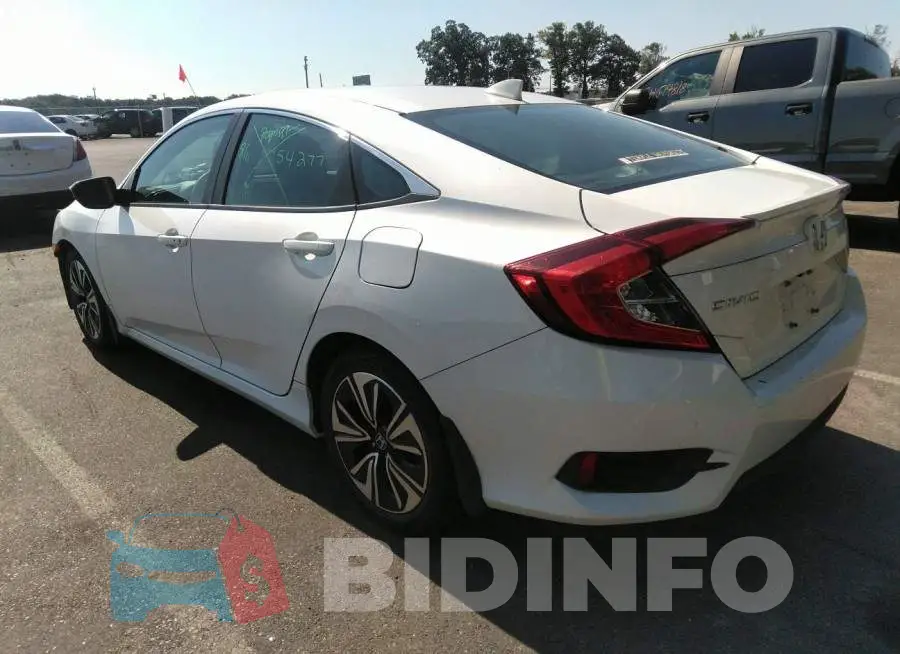 19XFC1F34HE210189 Photo# 3