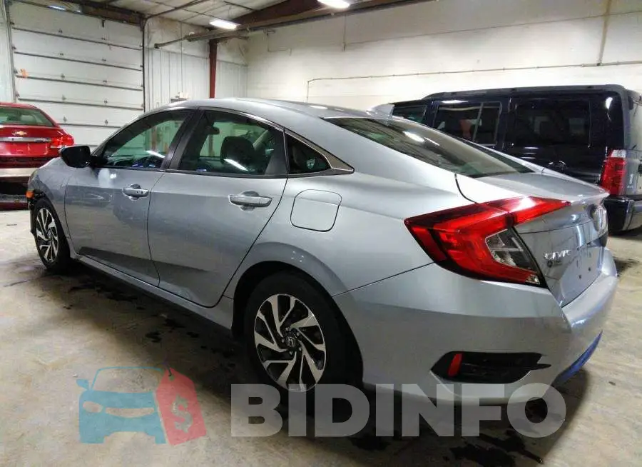 19XFC2F71HE073298 Photo# 3