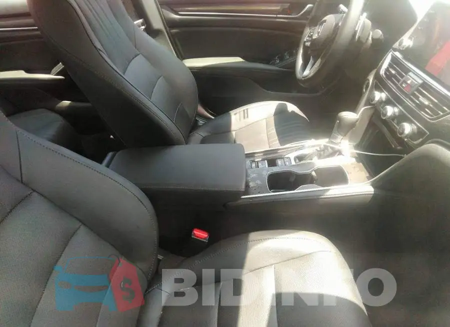 1HGCV1F47MA023677 Photo# 5