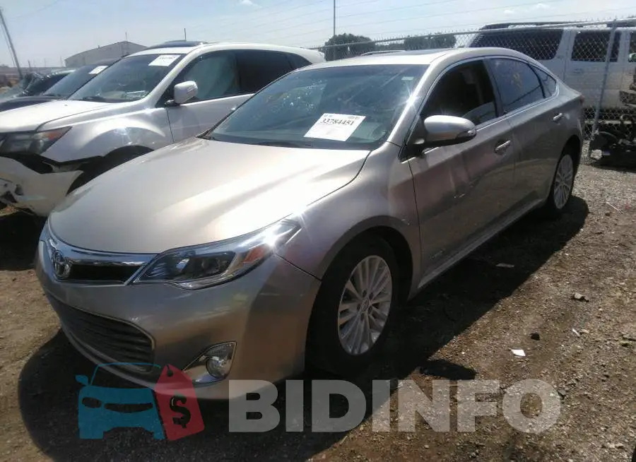 4T1BD1EB2FU045533 Photo# 2