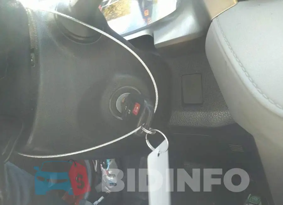 JTMZFREV2FD069501 Photo# 11