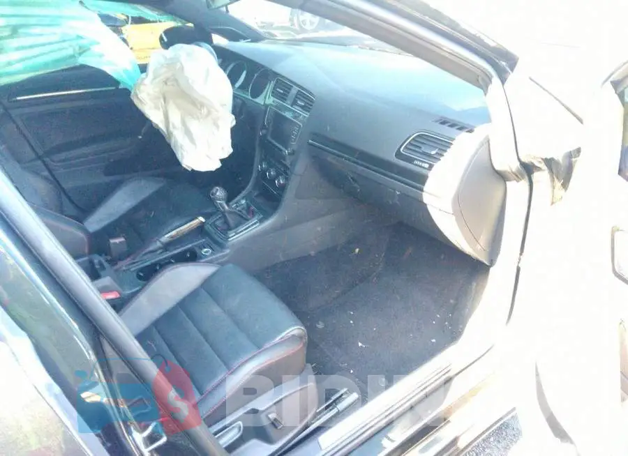 3VW547AU5HM045154 Photo# 5