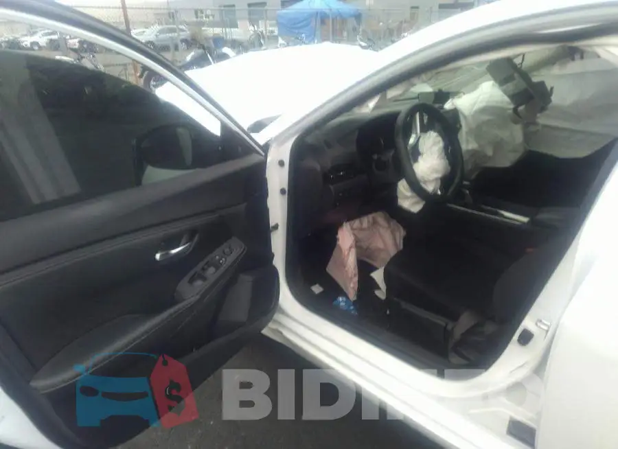 3N1AB8BV5LY284552 Photo# 5