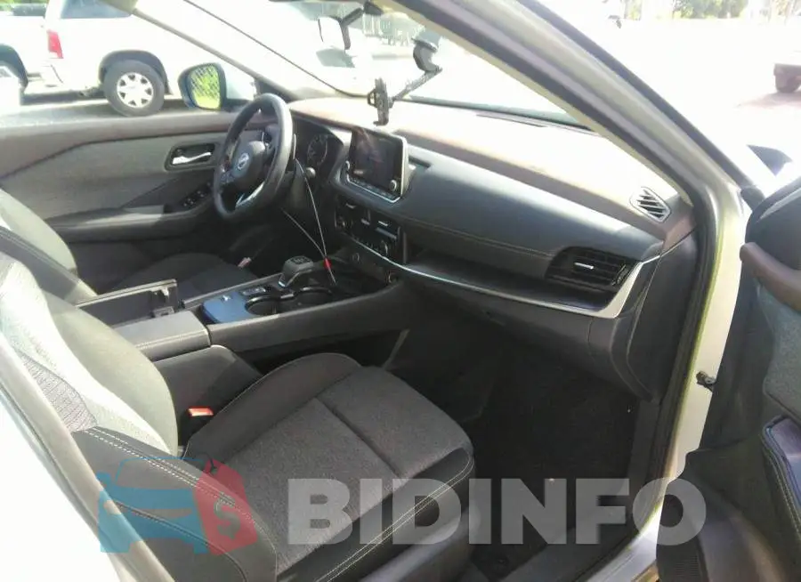 5N1BT3BA5NC687680 Photo# 5