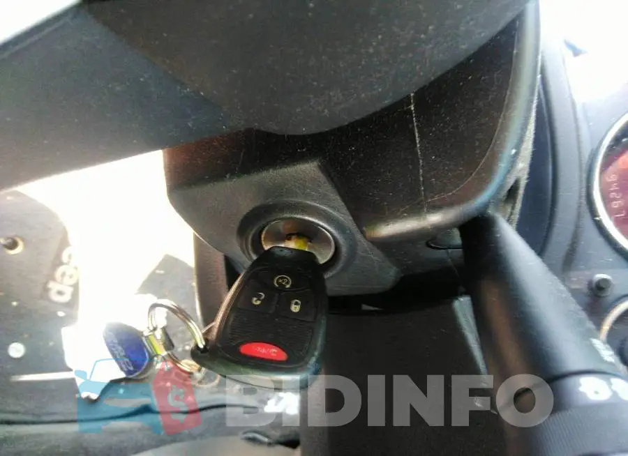 1C4NJDEB2FD184413 Photo# 11
