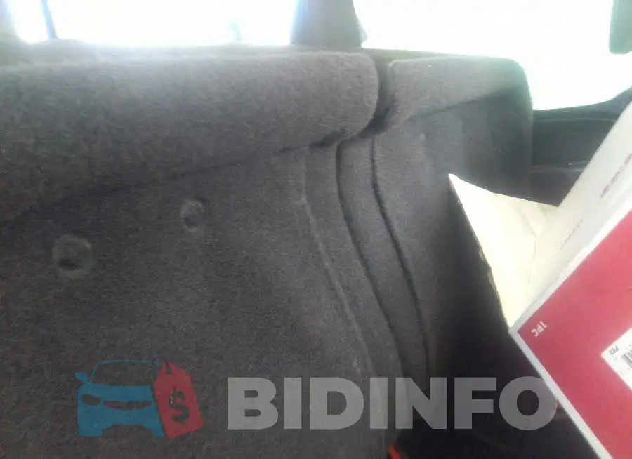 1GCPTEE16H1311684 Photo# 8