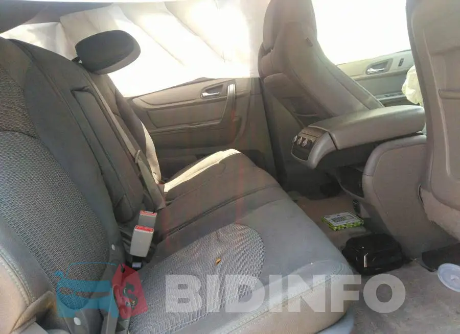 1GNKRFKD5FJ137124 Photo# 8