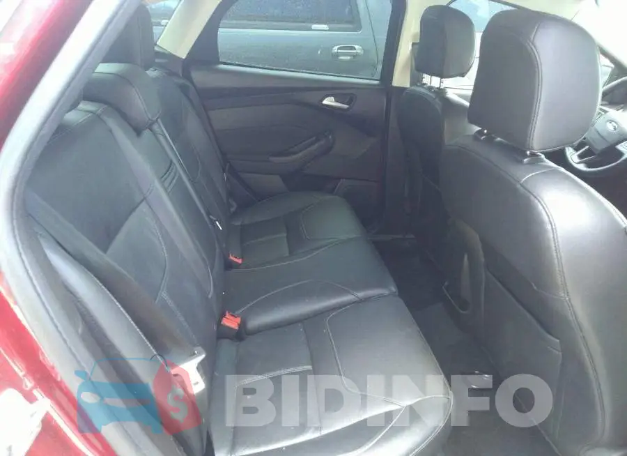 1FADP3F24GL298963 Photo# 8