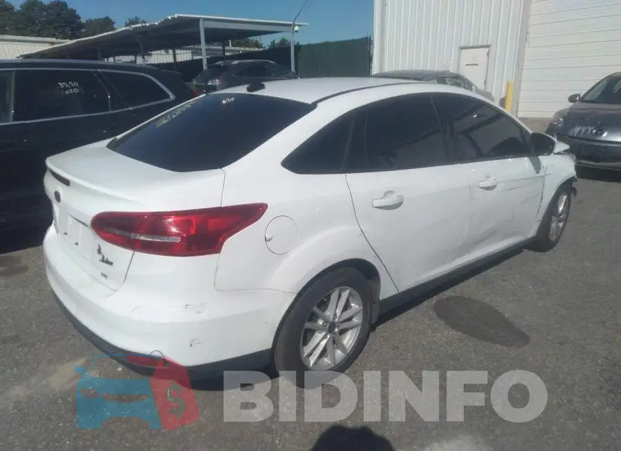1FADP3F2XJL206004 Photo# 4
