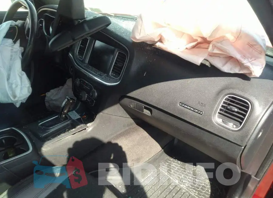 2C3CDXJG0FH828208 Photo# 5