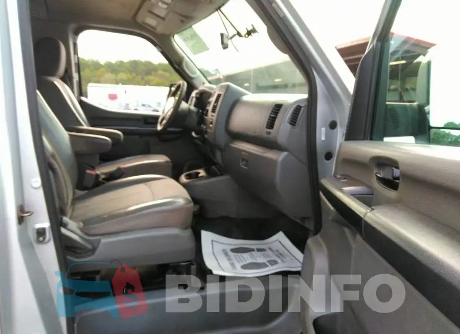 5BZBF0AA1GN851431 Photo# 5