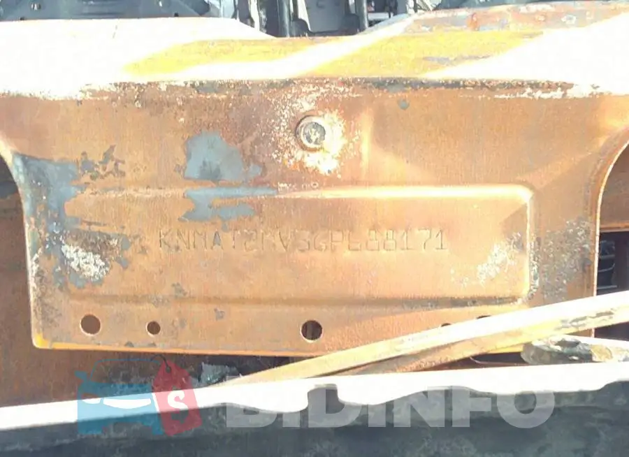 KNMAT2MV3GP688171 Photo# 9
