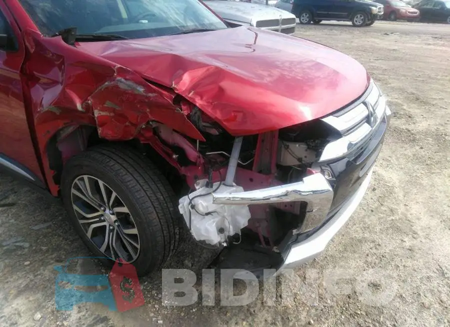 JA4AD2A37JZ054643 Photo# 6